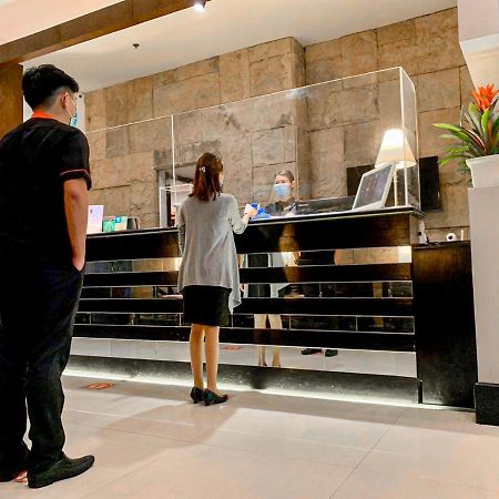 The B Hotel Alabang Muntinlupa City Zewnętrze zdjęcie