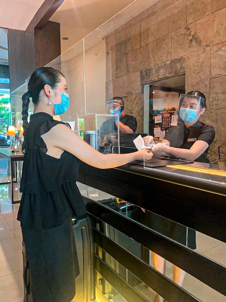 The B Hotel Alabang Muntinlupa City Zewnętrze zdjęcie