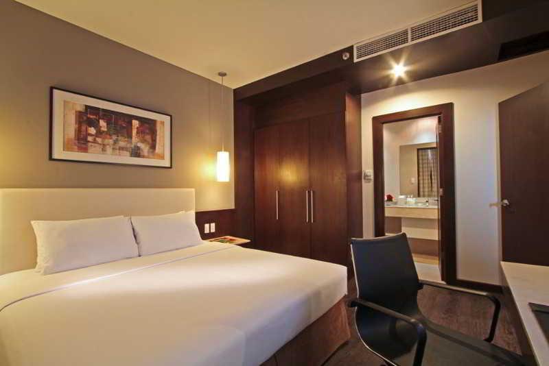The B Hotel Alabang Muntinlupa City Zewnętrze zdjęcie