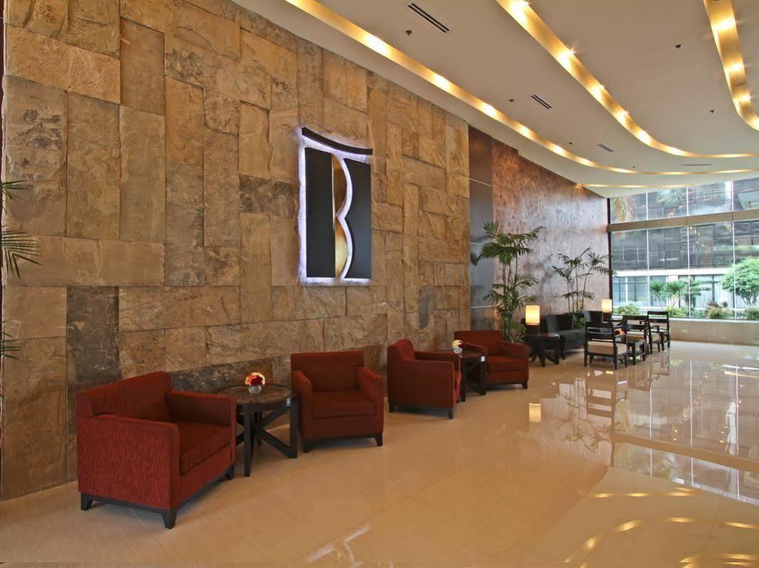 The B Hotel Alabang Muntinlupa City Zewnętrze zdjęcie