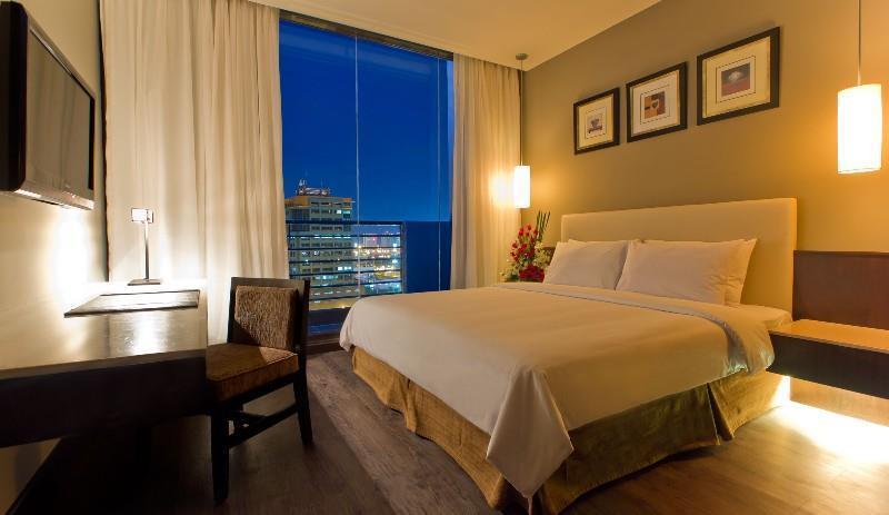 The B Hotel Alabang Muntinlupa City Zewnętrze zdjęcie